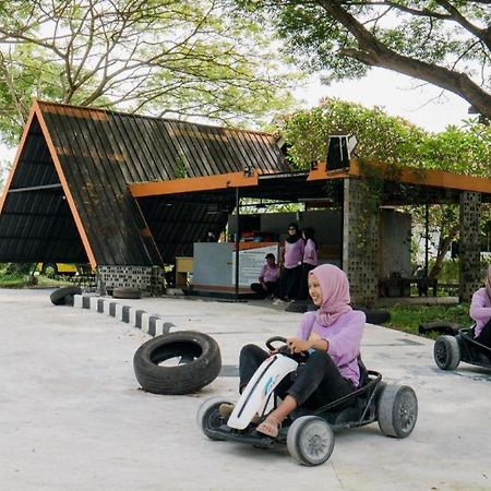 Grand Elty Krakatoa Hotel Kalianda Exterior photo